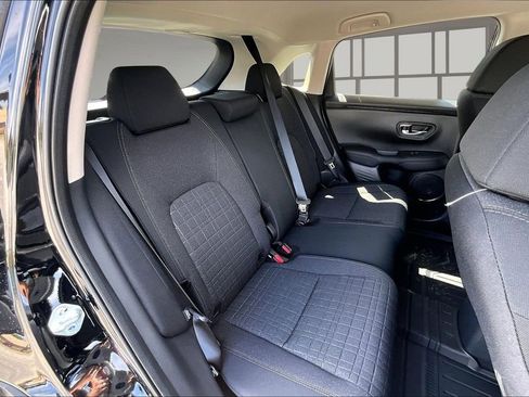 New 2026 Honda HR-V LX image 9