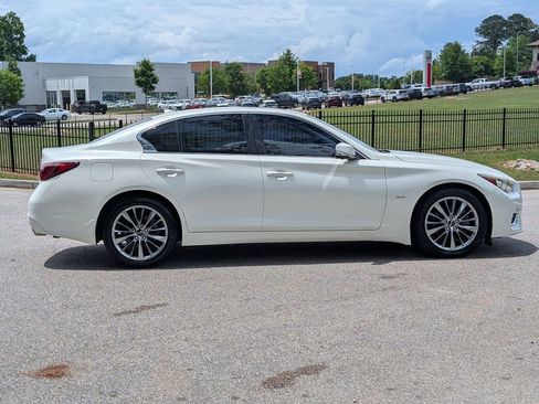 Used 2019 INFINITI Q50 Luxe w/ Essential Package (3.0T Luxe) AWD/4WD image 4