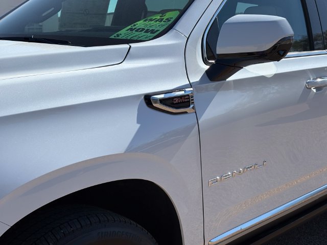 New 2026 GMC Yukon Denali w/ Denali Reserve Package RWD image 10