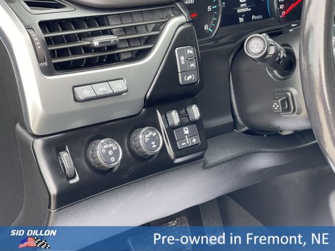 Used 2020 Chevrolet Suburban Premier image 6