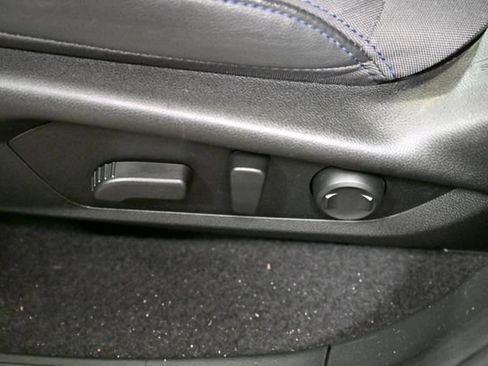 Used 2025 Subaru Forester Premium AWD/4WD image 50