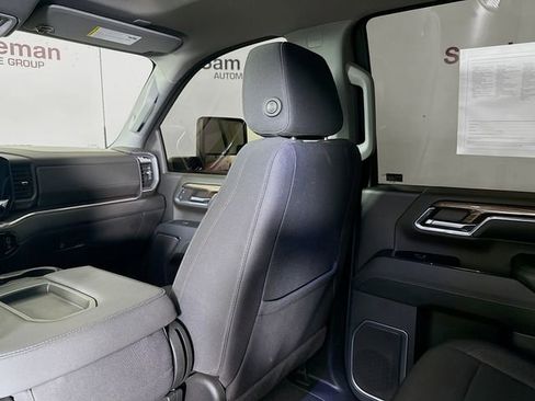 Used 2024 Chevrolet Silverado 2500 LT w/ Convenience Package image 25