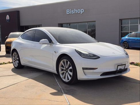 Used 2020 Tesla Model 3 Performance image 3