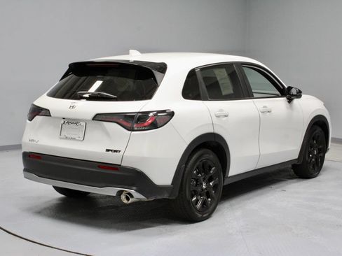 Used 2025 Honda HR-V Sport image 12