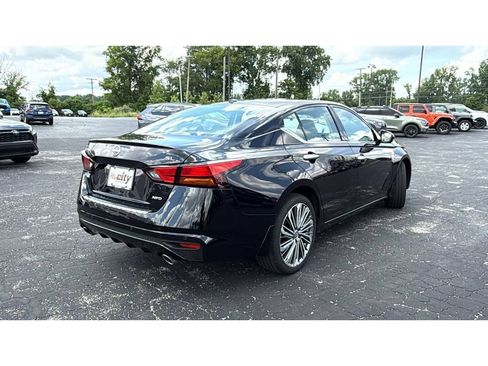 Used 2023 Nissan Altima 2.5 SL AWD/4WD image 8