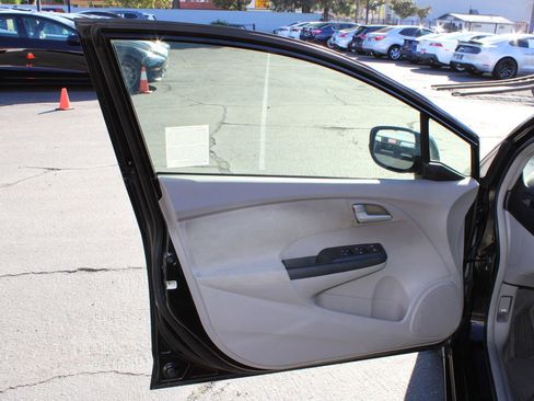 Used 2013 Honda Insight EX image 16