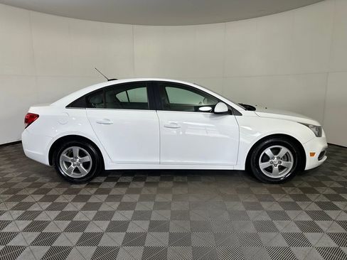 Used 2016 Chevrolet Cruze LT FWD image 5
