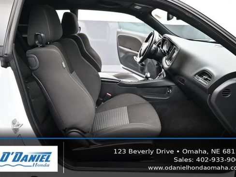 Used 2022 Dodge Challenger GT AWD/4WD image 38