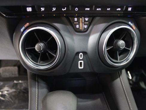 Used 2023 Chevrolet Blazer LT image 31