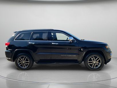 Used 2017 Jeep Grand Cherokee Limited w/ Luxury Group II