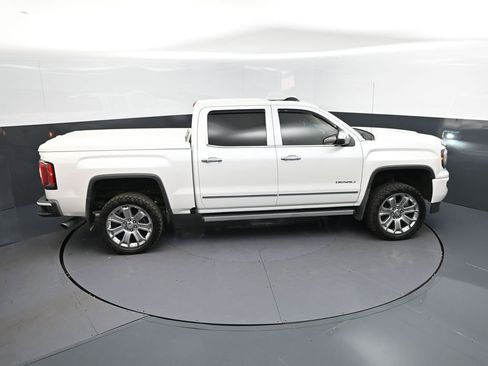 Used 2018 GMC Sierra 1500 Denali w/ Denali Ultimate Package image 38