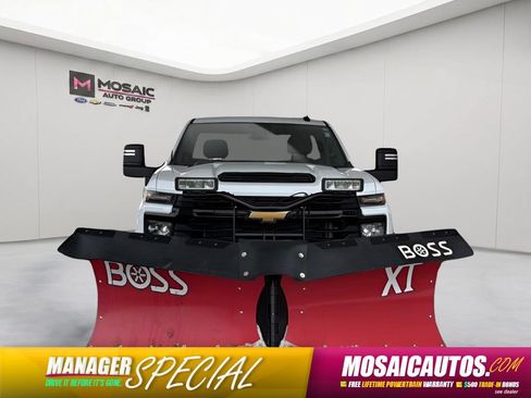 Used 2025 Chevrolet Silverado 2500 W/T w/ WT Convenience Package AWD/4WD image 7