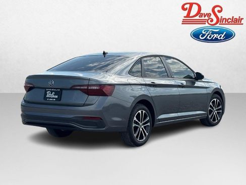 Used 2024 Volkswagen Jetta Sport FWD image 7