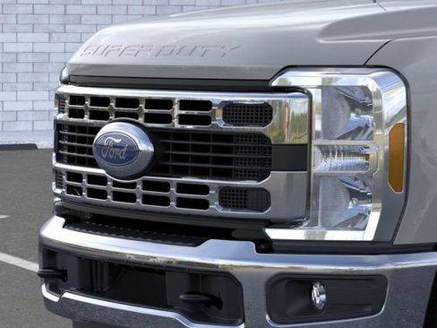 New 2026 Ford F350 XLT w/ FX4 Off-Road Package AWD/4WD image 19