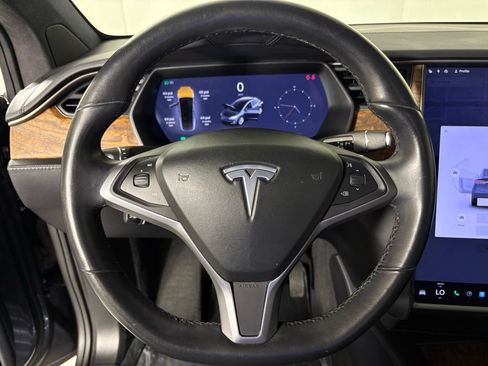 Used 2020 Tesla Model X Long Range AWD/4WD image 17