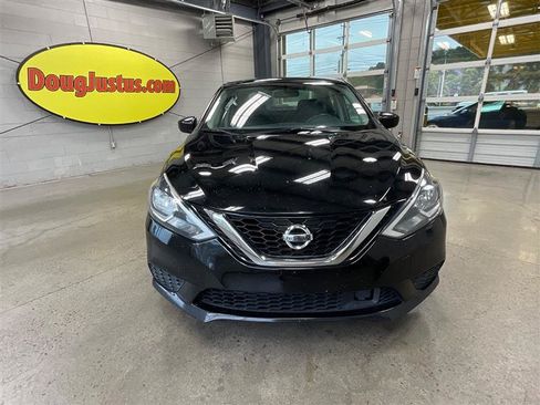Used 2019 Nissan Sentra SV FWD image 8