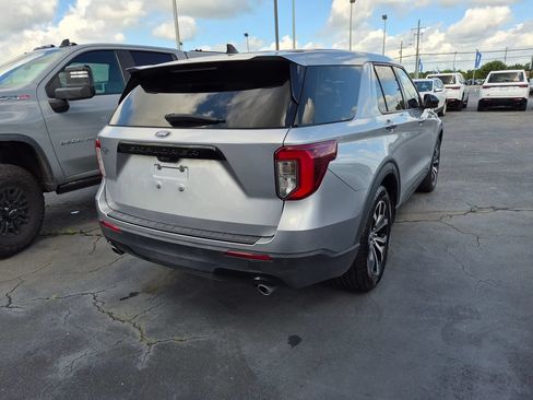 Used 2022 Ford Explorer ST-Line RWD image 5