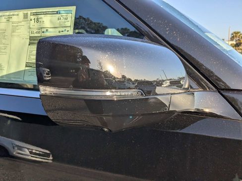 New 2026 Nissan Armada Platinum image 12