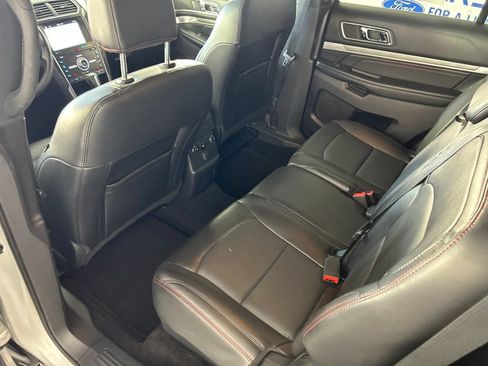 Used 2019 Ford Explorer Sport AWD/4WD image 34