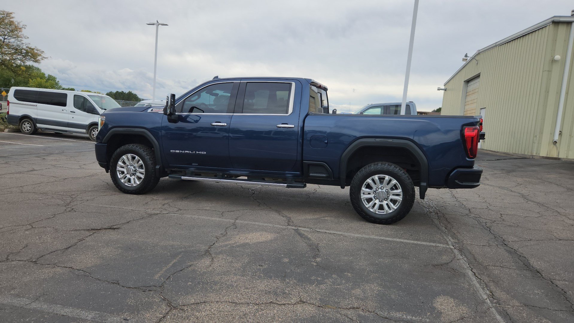 Used 2021 GMC Sierra 2500 Denali w/ Denali Ultimate Package AWD/4WD image 7