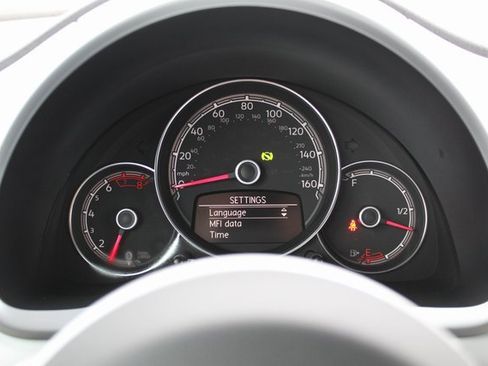 Used 2017 Volkswagen Beetle 1.8T SE image 27