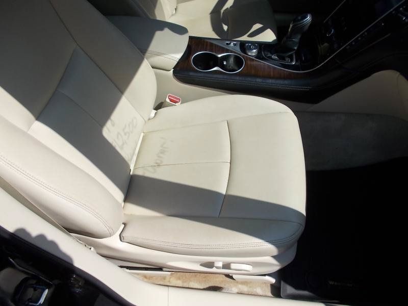 Used 2018 INFINITI Q50 Luxe w/ Essential Package (3.0T Luxe) RWD image 19