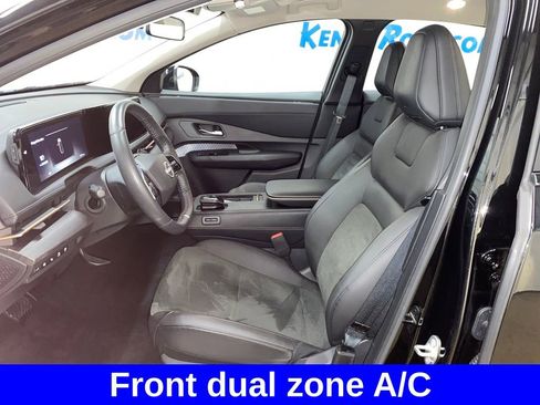 Used 2023 Nissan Ariya AWD image 8