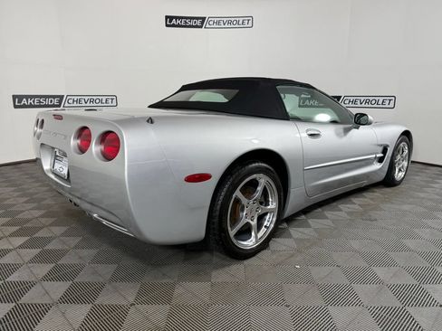 Used 2002 Chevrolet Corvette Convertible w/ Preferred Equipment Group2 RWD image 6