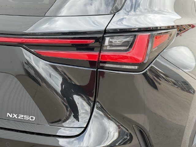 Used 2025 Lexus NX 250 FWD w/ Accessory Package (Z2) image 6