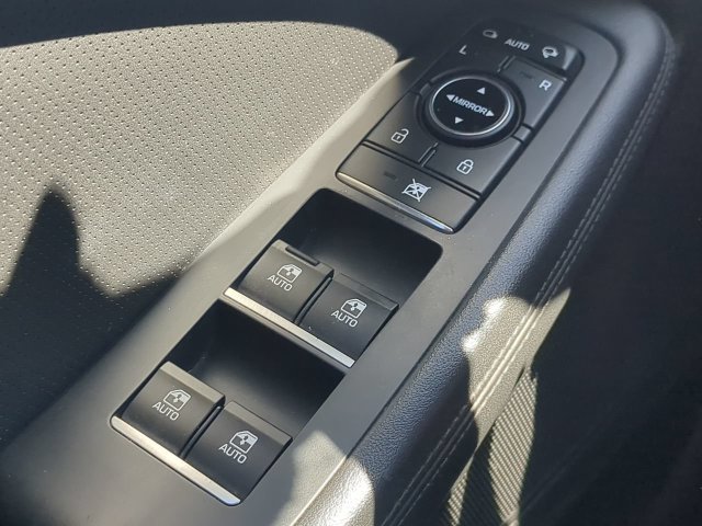 Used 2017 Genesis G80 3.8 w/ Option Group 03 AWD/4WD image 23