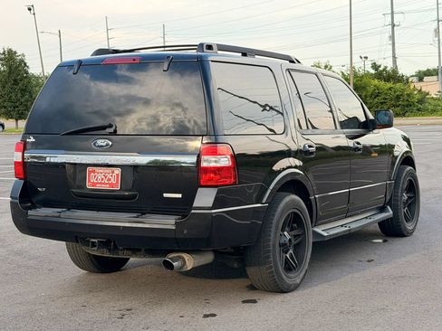 Used 2015 Ford Expedition XLT w/ Equipment Group 202A RWD image 6