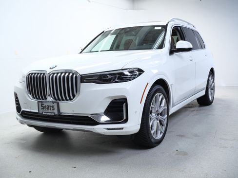 Used 2019 BMW X7 xDrive40i w/ Premium Package AWD/4WD image 12