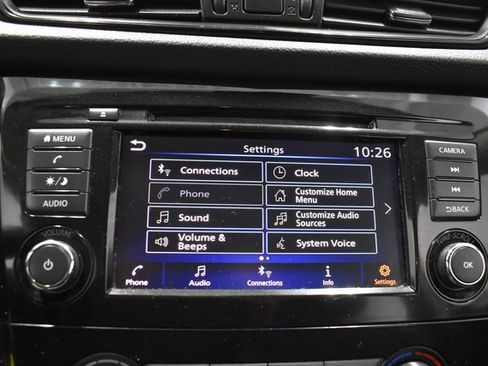 Used 2020 Nissan Rogue S image 22