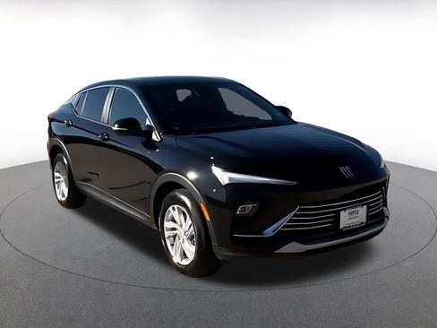 Used 2025 Buick Envista Preferred image 3