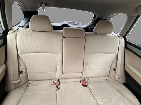 Used 2017 Subaru Outback 2.5i Premium image 13