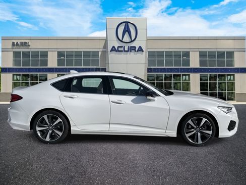 Certified 2025 Acura TLX w/ Technology Package image 6