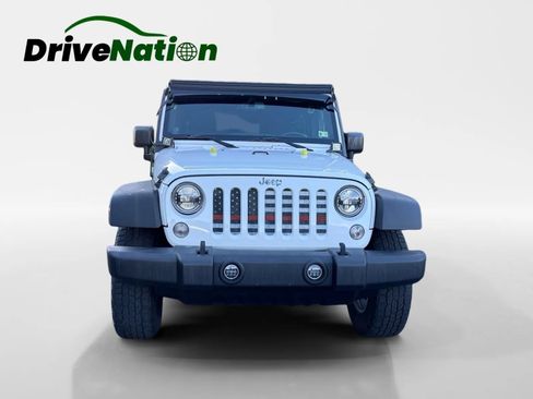 Used 2014 Jeep Wrangler Unlimited Sport w/ Quick Order Package 24S AWD/4WD image 2