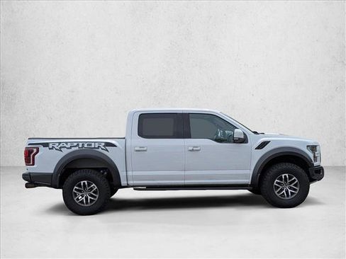 Used 2018 Ford F150 Raptor w/ Equipment Group 802A Luxury AWD/4WD image 4