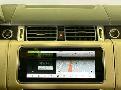 Used 2020 Land Rover Range Rover Long Wheelbase Autobiography image 25