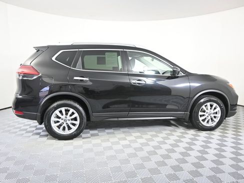 Used 2018 Nissan Rogue SV w/ Sun & Sound Touring Package AWD/4WD image 7