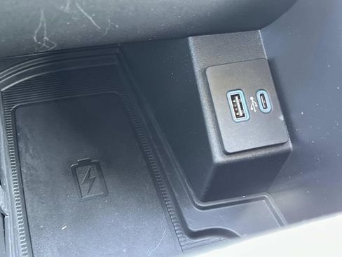 Certified 2024 Ford Edge SEL w/ Convenience Package image 26