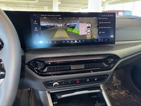 Certified 2025 BMW 330i Sedan image 27