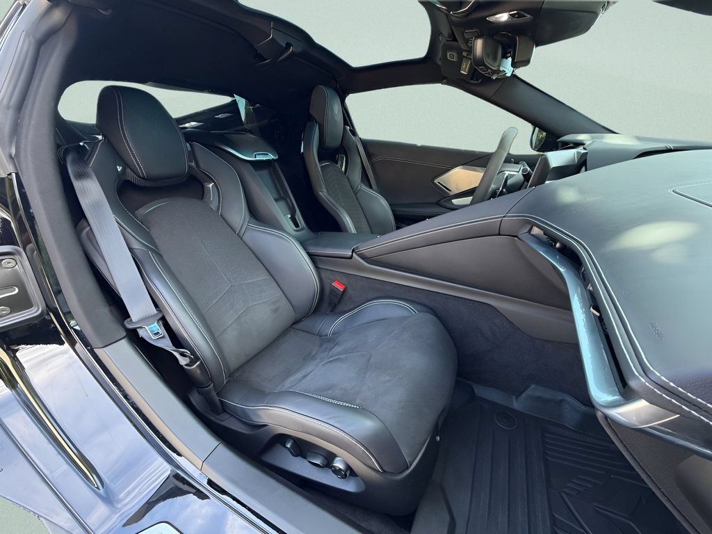 Used 2023 Chevrolet Corvette Stingray Preferred Cpe w/ Z51 Performance Package RWD image 26