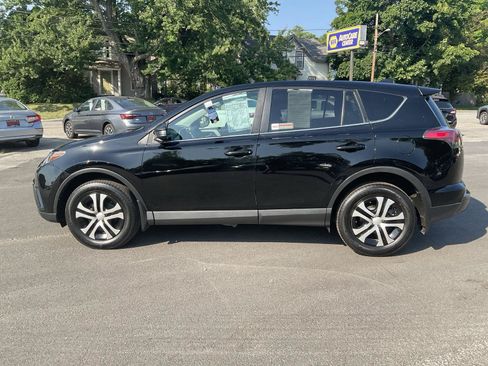 Used 2018 Toyota RAV4 LE w/ All Weather Liner Package AWD/4WD image 2