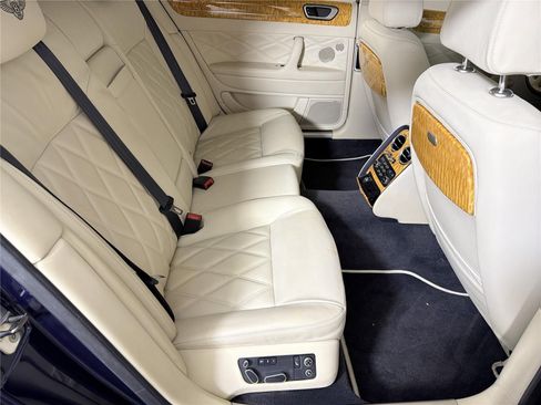 Used 2013 Bentley Flying Spur Flying Spur AWD/4WD image 13