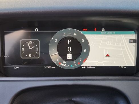 Used 2025 Land Rover Range Rover Velar Dynamic SE AWD/4WD image 15