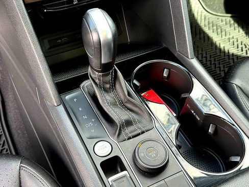 Used 2023 Volkswagen Atlas SEL R-Line image 18