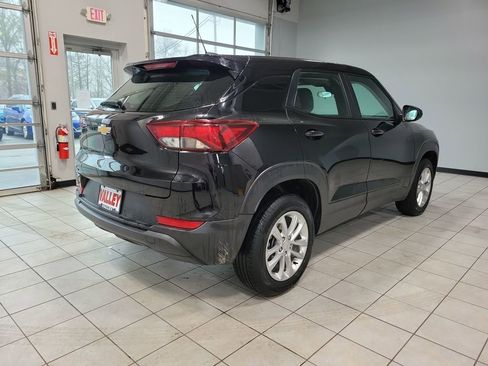 Used 2024 Chevrolet TrailBlazer LS image 11