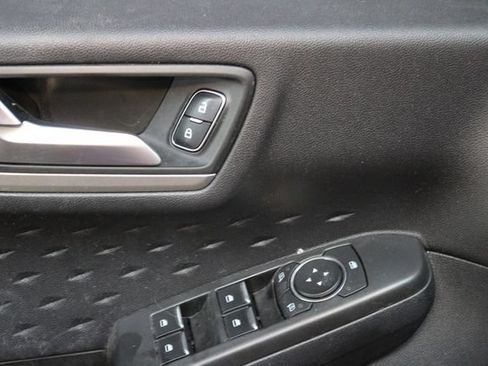 Used 2020 Ford Escape SE AWD/4WD image 16