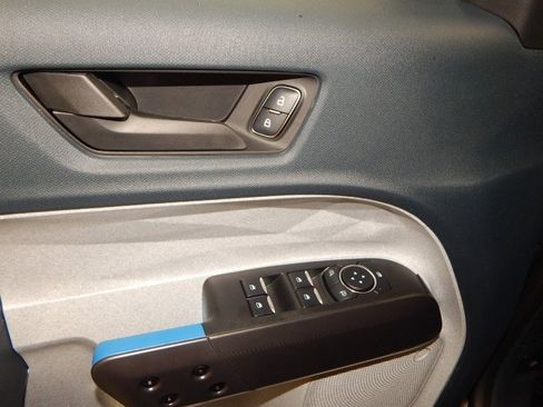 New 2025 Ford Maverick XLT w/ XLT Luxury Package image 16